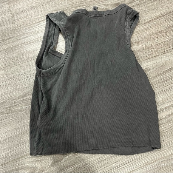 H&M Charcoal Tank Top M - Picture 3 of 3